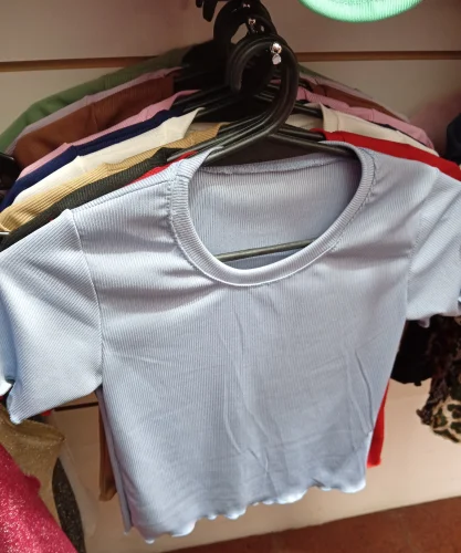 Remera Básica con Rulete