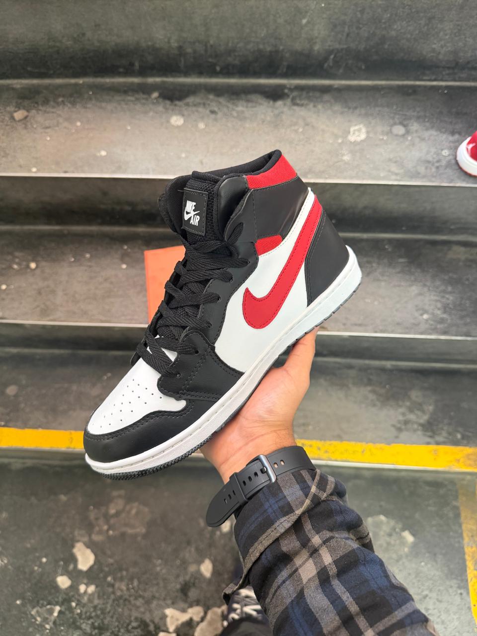 Jordan 1 Blackred - 069aeeff-c8bb-420f-88a6-2f92e85ba017.jpeg