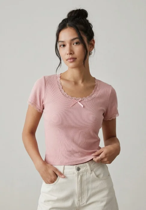 Remera Melvi con Encaje Basica