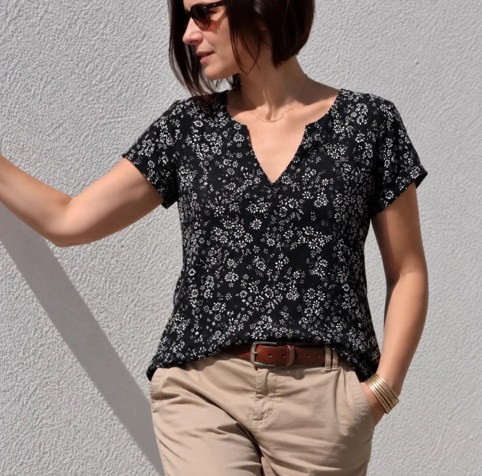 Remera Nely V