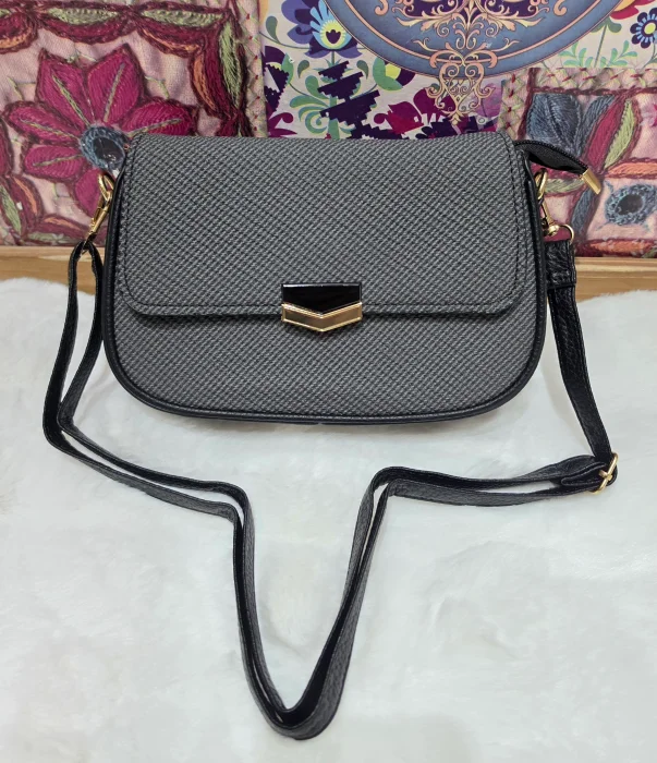 Ingreso Morral de Cuero Pu con Tira Larga Desmontable- Regulable