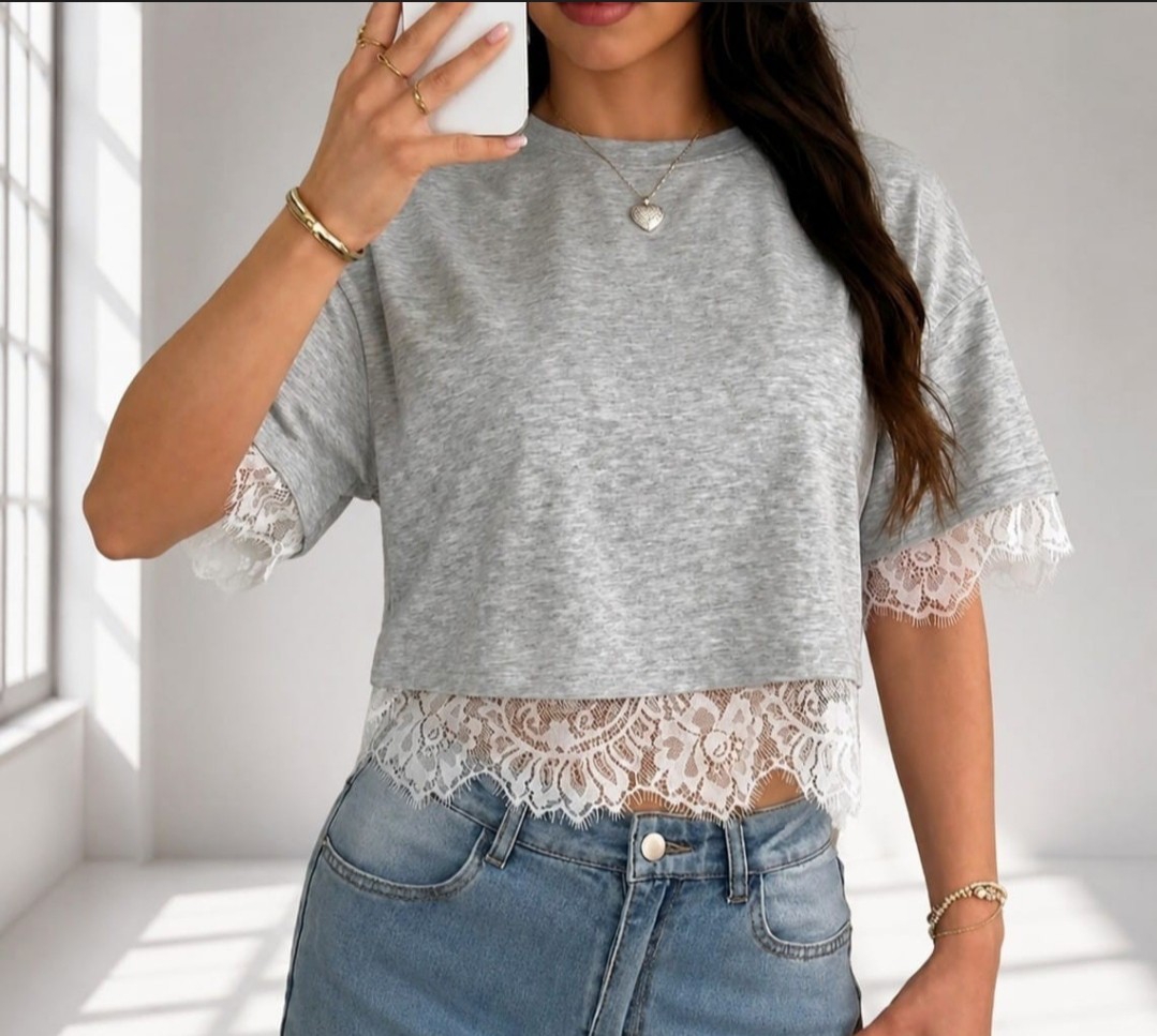 Remera Over con Encaje - Imagen 3