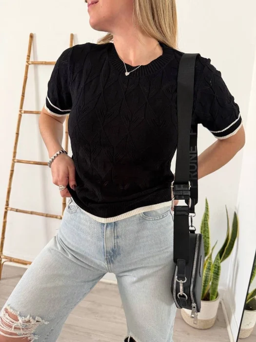 Remera Calada con Diseño Hilo Bremer