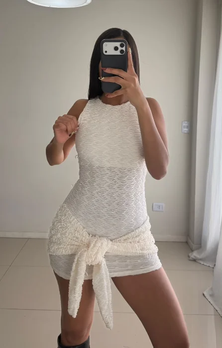 Vestido Encanjes Corto