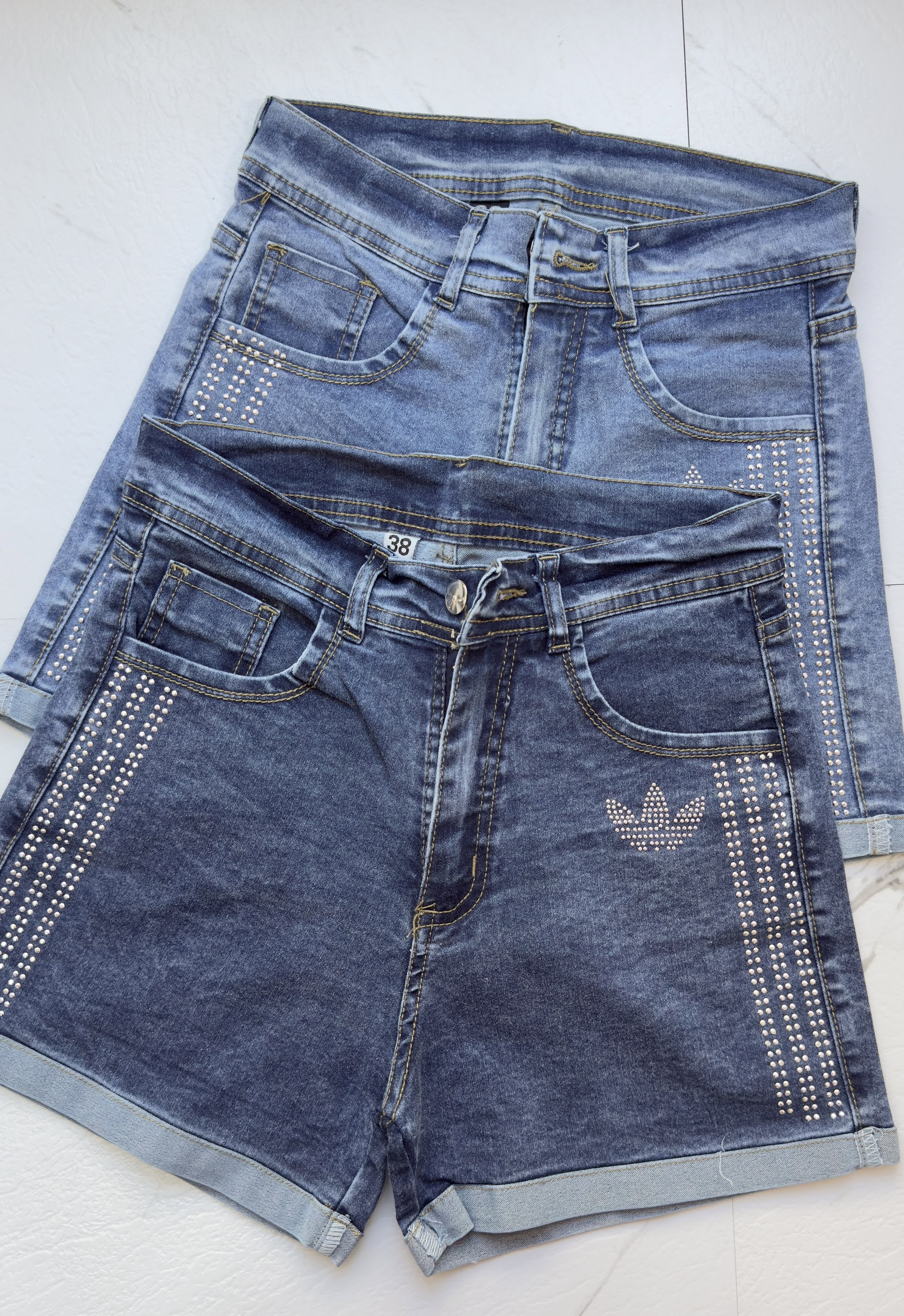 Short Jean Adi - 57c198ae-9881-4a9f-9174-de38435ae770.jpeg