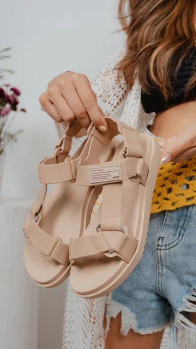 Sandalias de Goma Nara Beige
