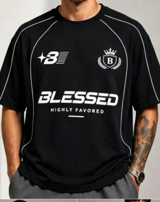 Remera Urbana con Líneas - Imagen 2