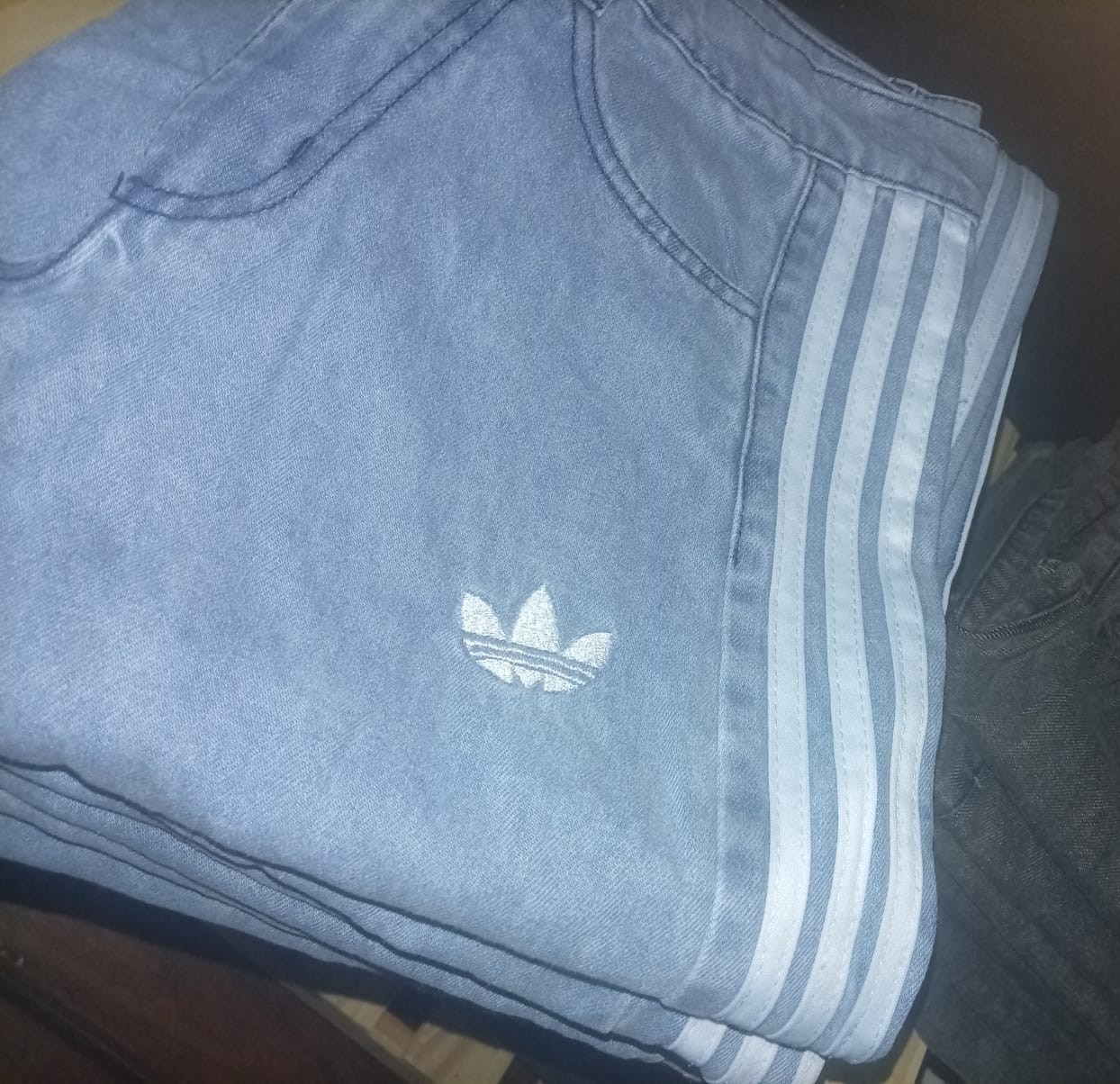 Baggy de Jean con Logo Bordado - Imagen 2
