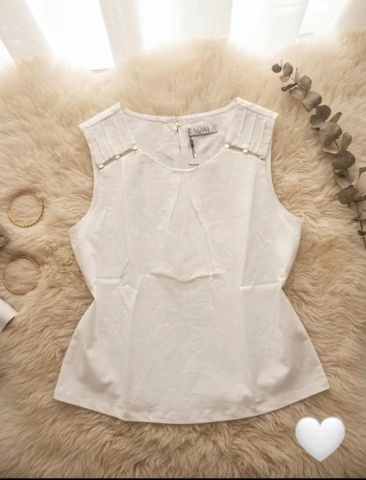 Top- Remera  Importada