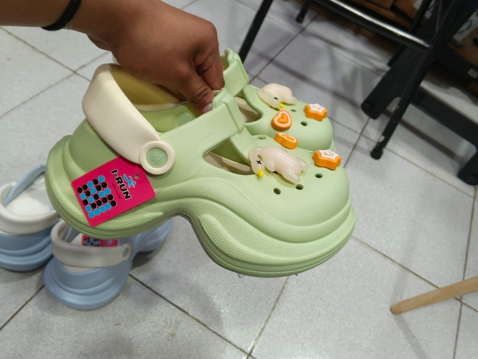 Crocs de Dama con Plataforma y Plantilla Desmontable - Imagen 2