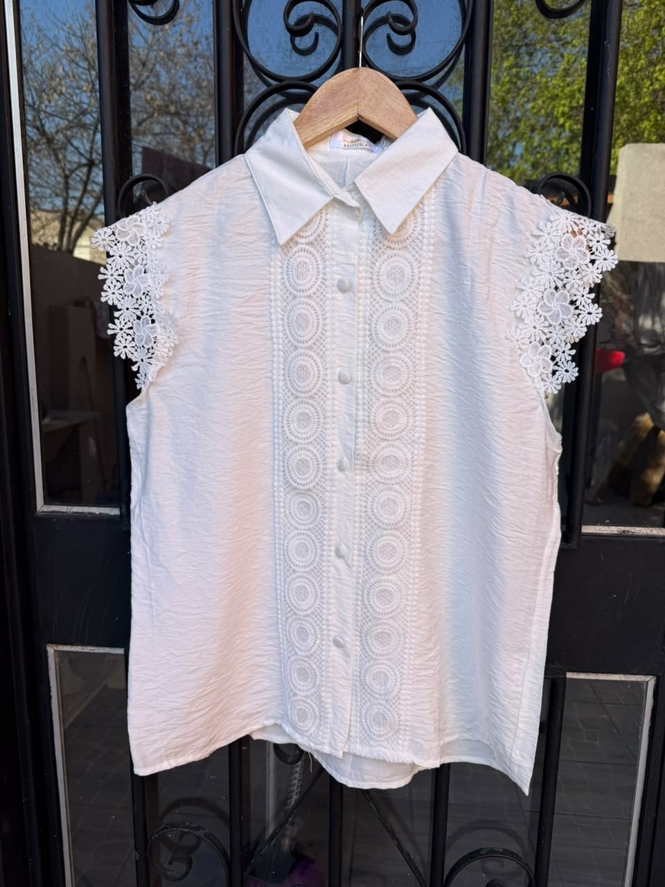 Musculosa con Puntilla Broderi y Bordado - Imagen 4