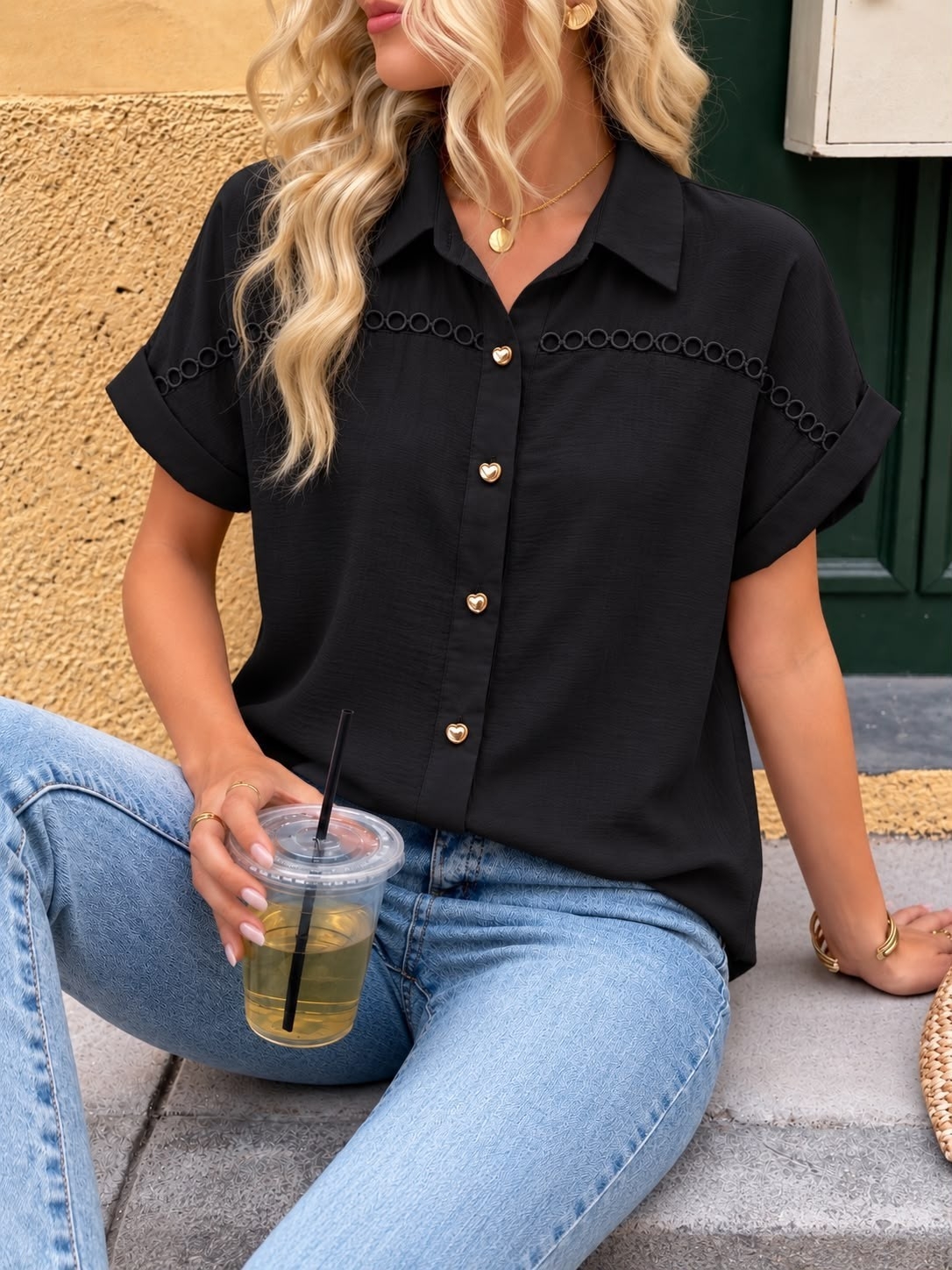 Blusa Hombro Caído con Botones Dorados - Imagen 4