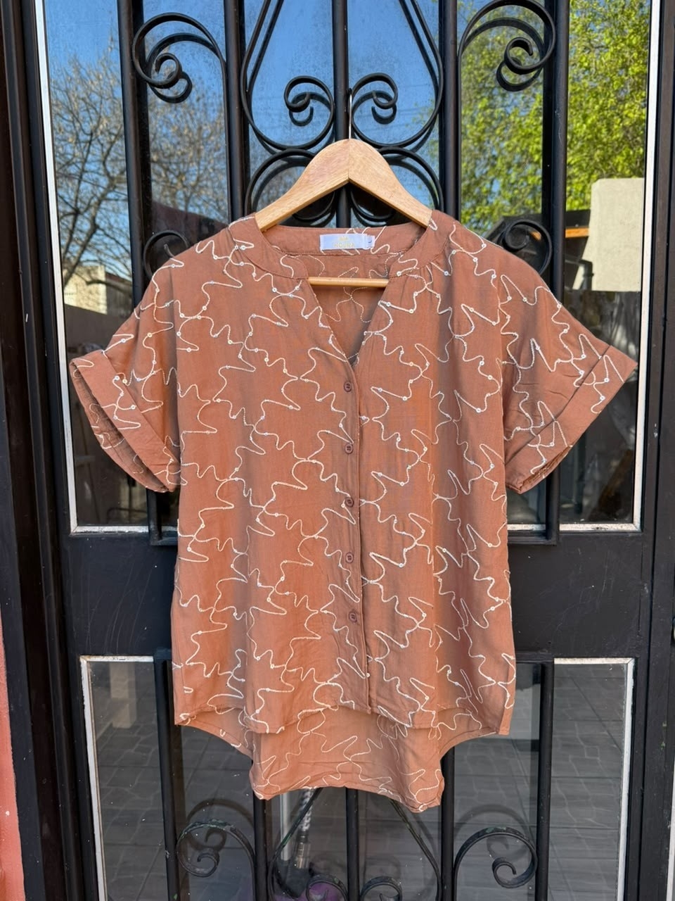 Blusa Escote V Camisero - Imagen 7