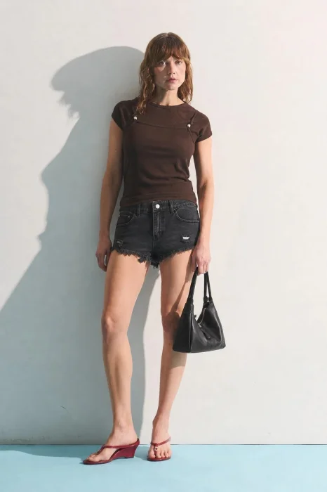 Short Ariel