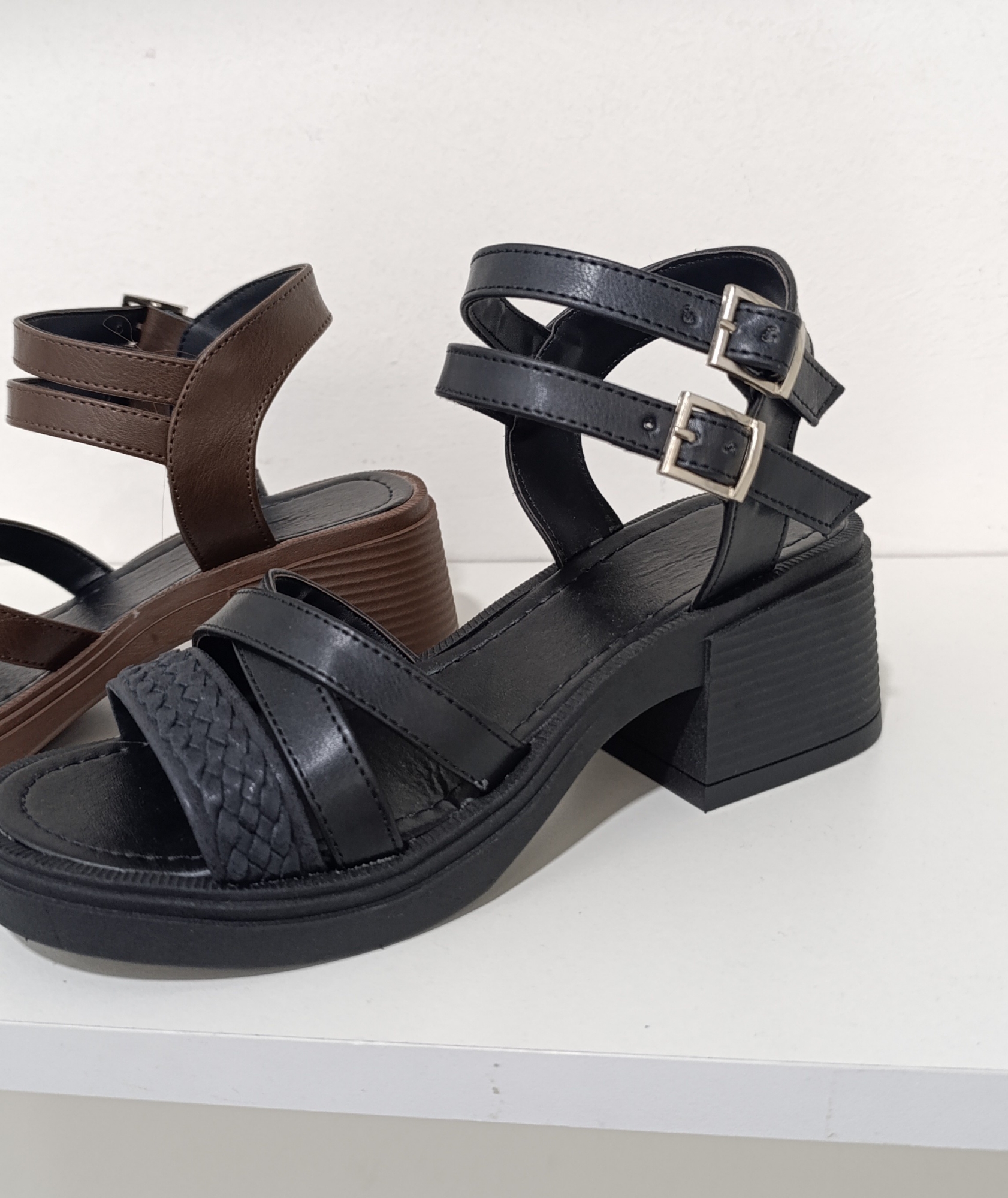 Sandalias Taco bajo de 6xm Urbanas - Imagen 3