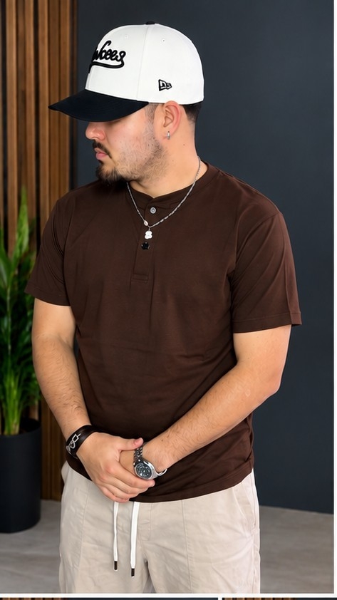 Remera con Botones - Imagen 4