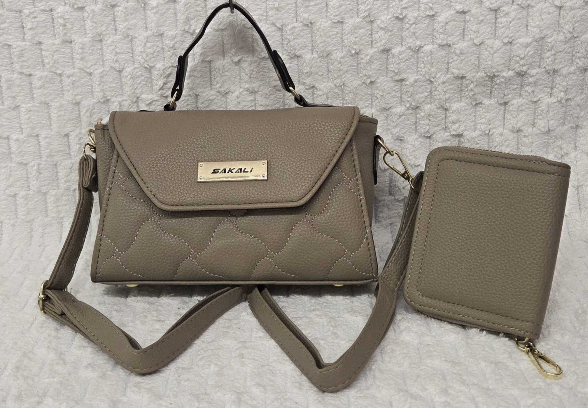 Hermoso Morral de Cuero Pu Excelente Calidad Trae Tarjetero y Tira Desmontable - Imagen 3