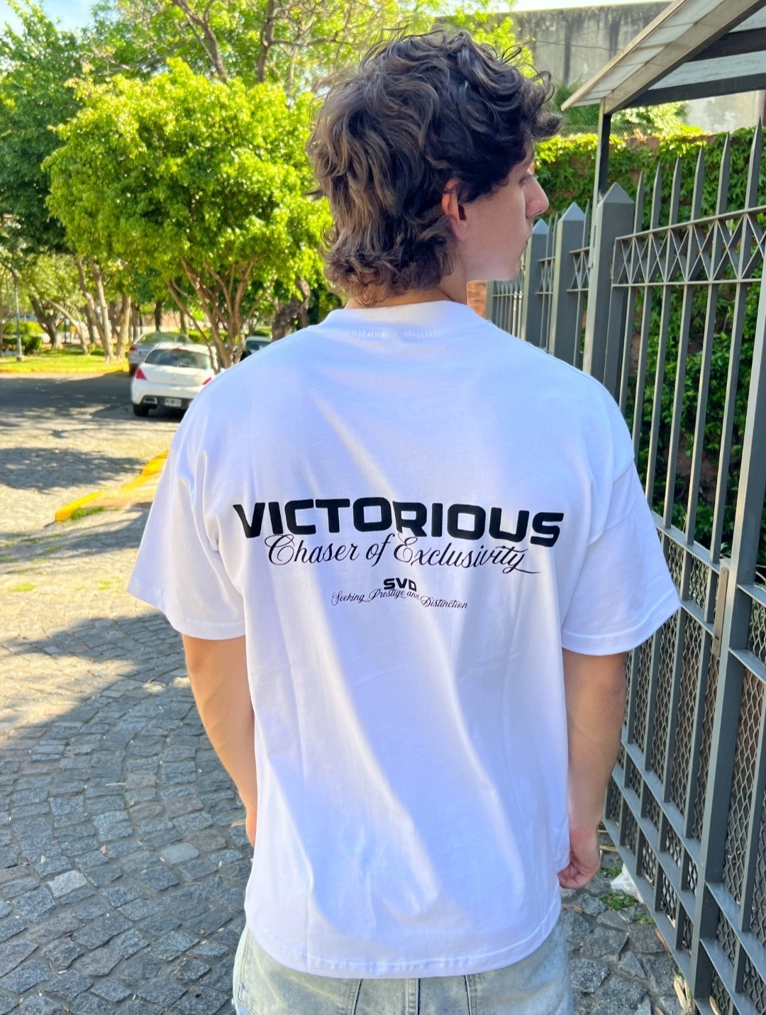 Remera Oversize Victorious - Imagen 4