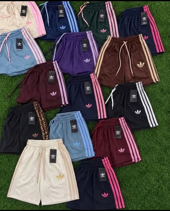 Shorts con Lineas  de Mujer