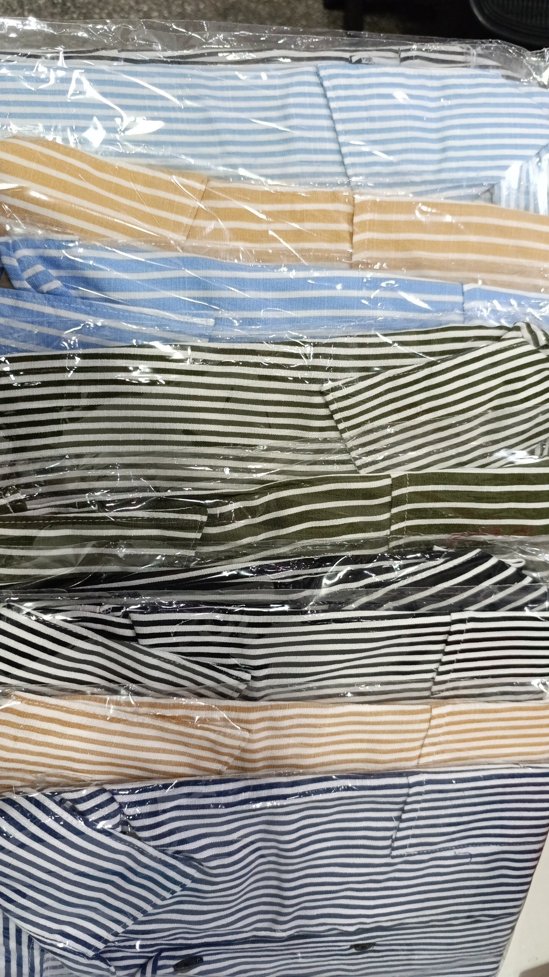 Camisa Rayada Lino Espandex con Regulador en Manga Talles Grandes - Imagen 2