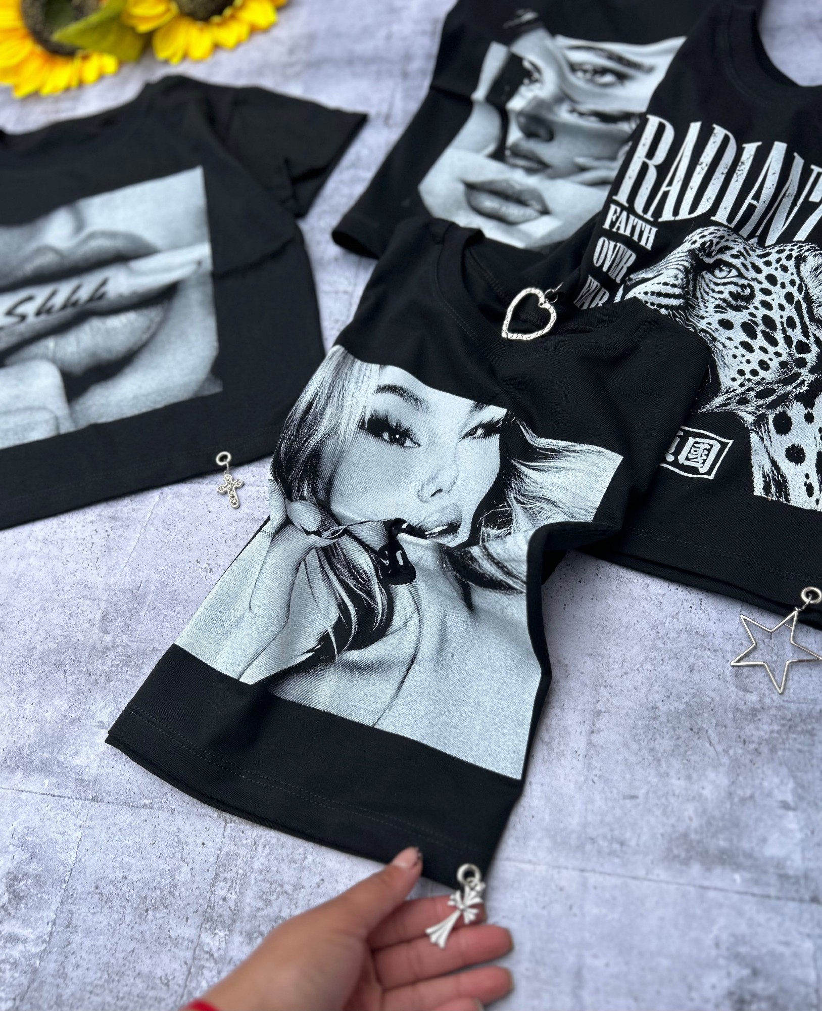 Baby Tee con Aplique - Imagen 4