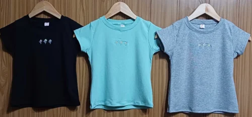 Remera Bordada Flores