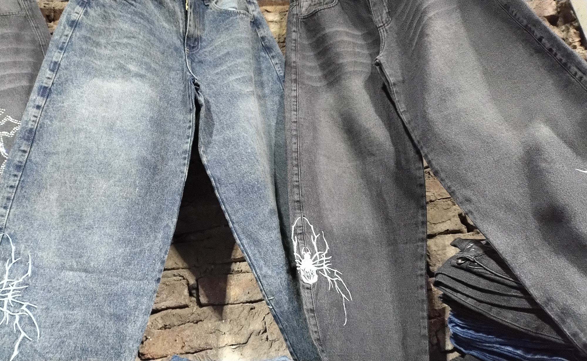 Jean Baggy con Bordado Lateral - Imagen 2