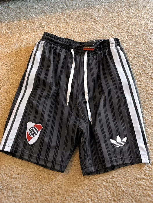 Short River Plate