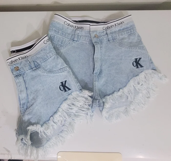 Short Playero Bordado Elástico Ck