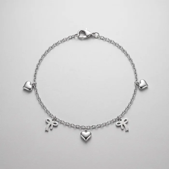 Pulsera con Dijes Corazones y Moños