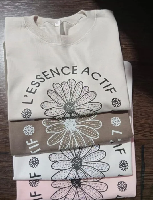 Remera Bordado con Estras