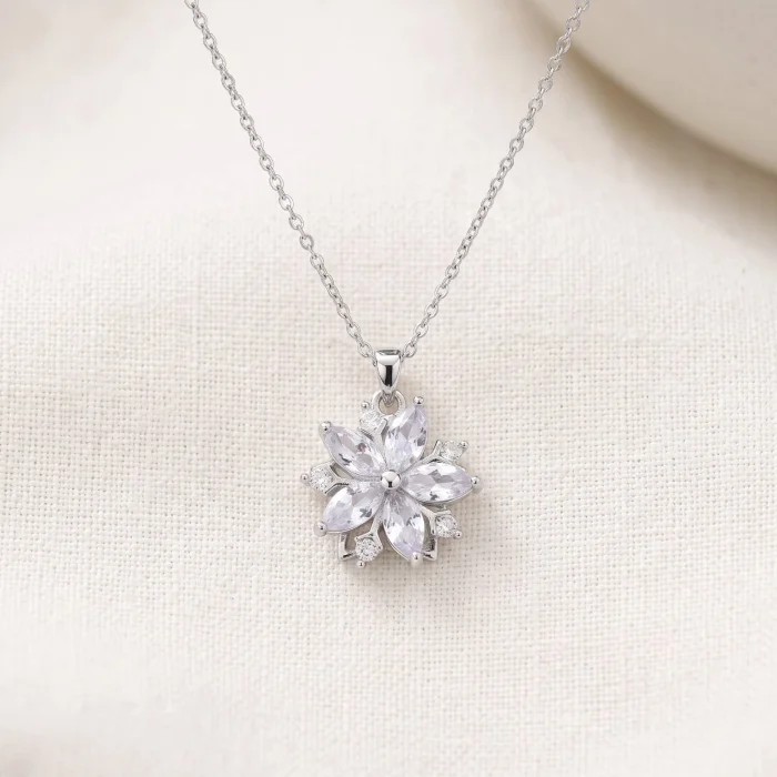 Collar de Flor de Circones Giratorio en Plateado