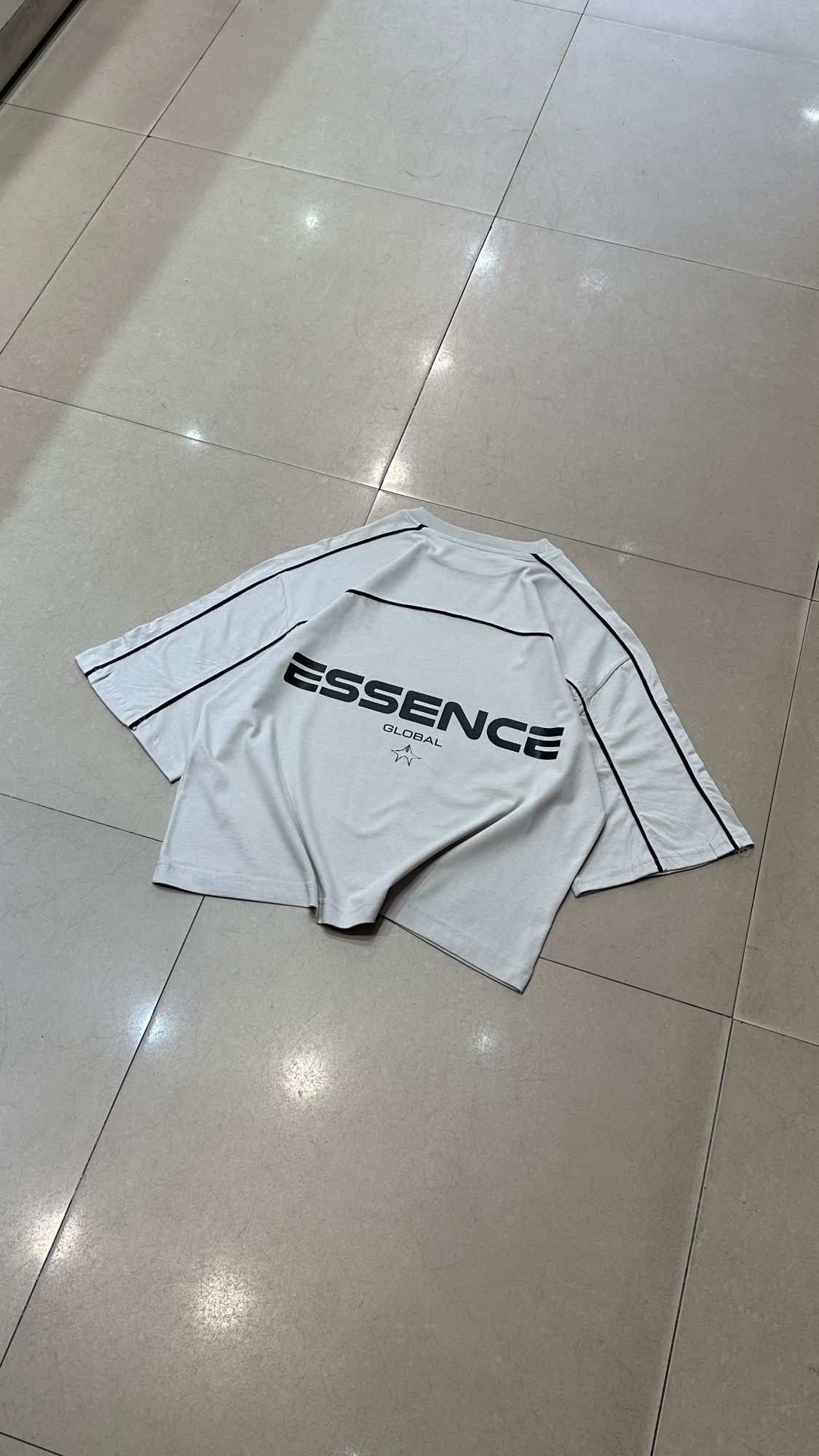 Remera Boxy "essence" - Imagen 3