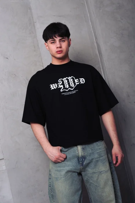 Remera Boxy "wanted"