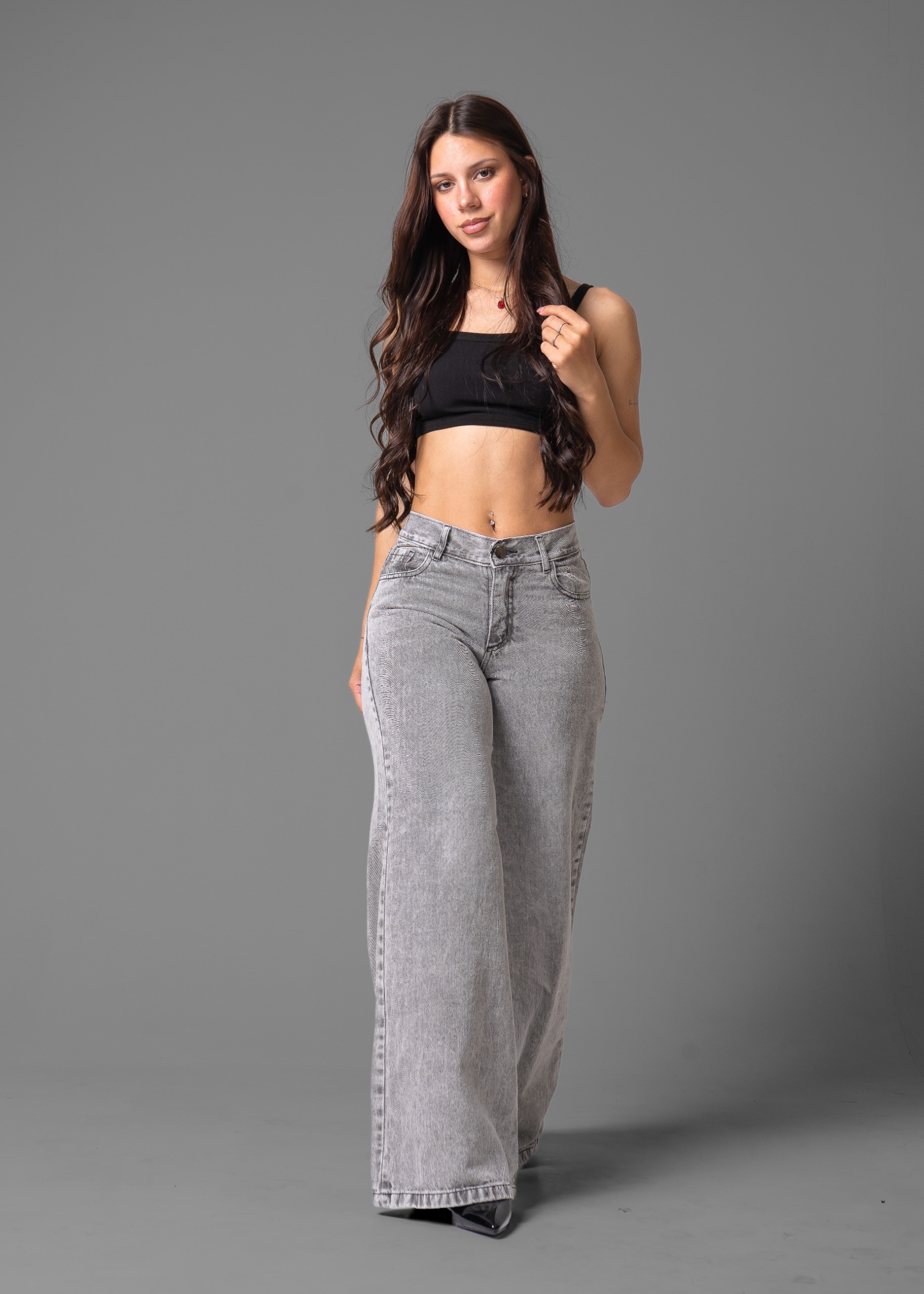 Mega Wide Leg Gris - b0e934fa-35d6-4e04-96c7-fabe1f3f4d05.jpeg