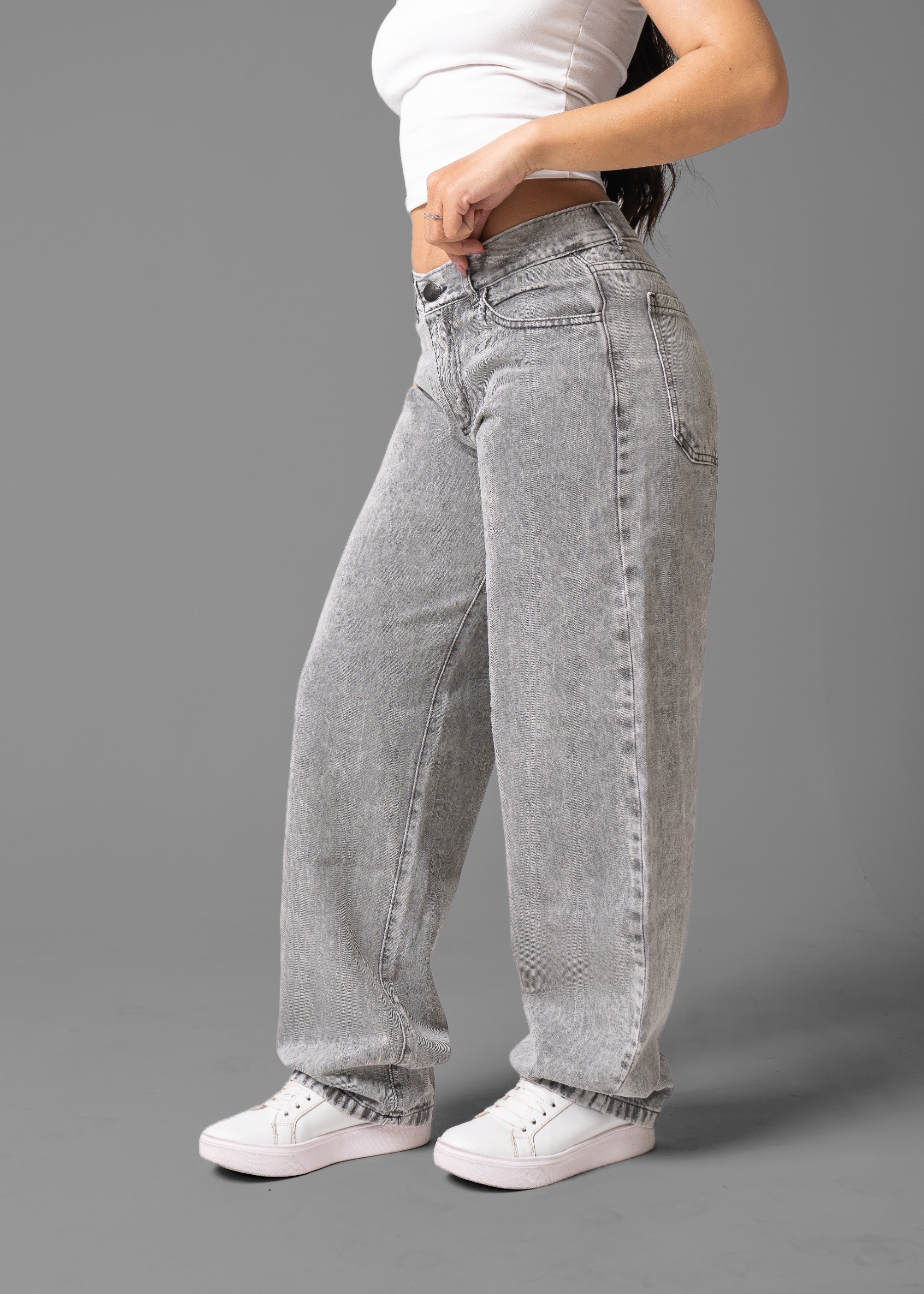 Baggy Gris - 296921e5-9b17-46a8-b46b-410cd7f5c40c.jpeg