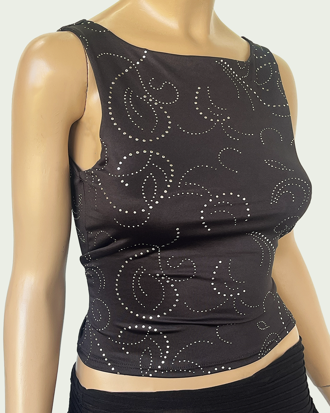 Musculosa Microfibra Tachas Cuello Bote - Musculosa_Microfibra%20Tachas_Cuello%20Bote.png