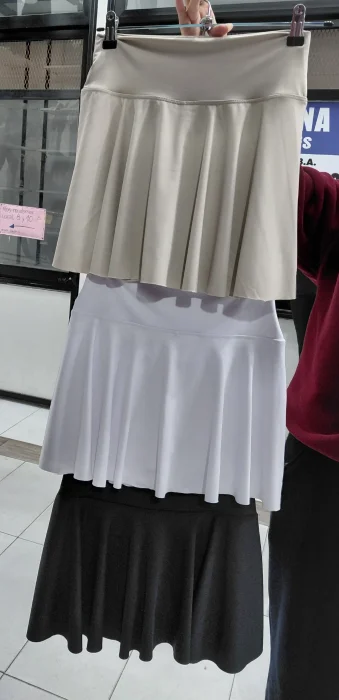 Short Pollera