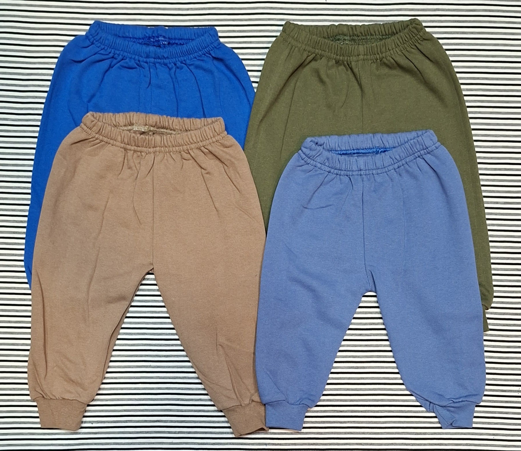 Babuchas de Bebé en Frisa Lisos - Imagen 2