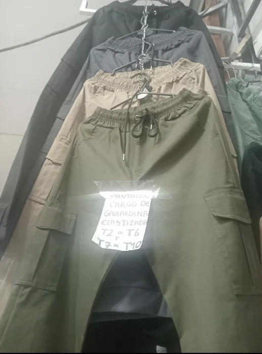 Pantalón Cargo Gabardina Elastizada