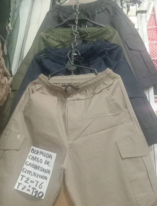 Bermudas Cargo Elastizada Gabardina