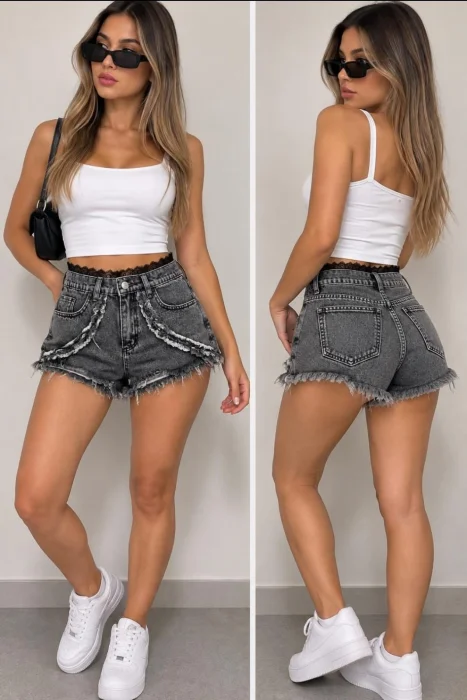 Short Gris con Puntilla