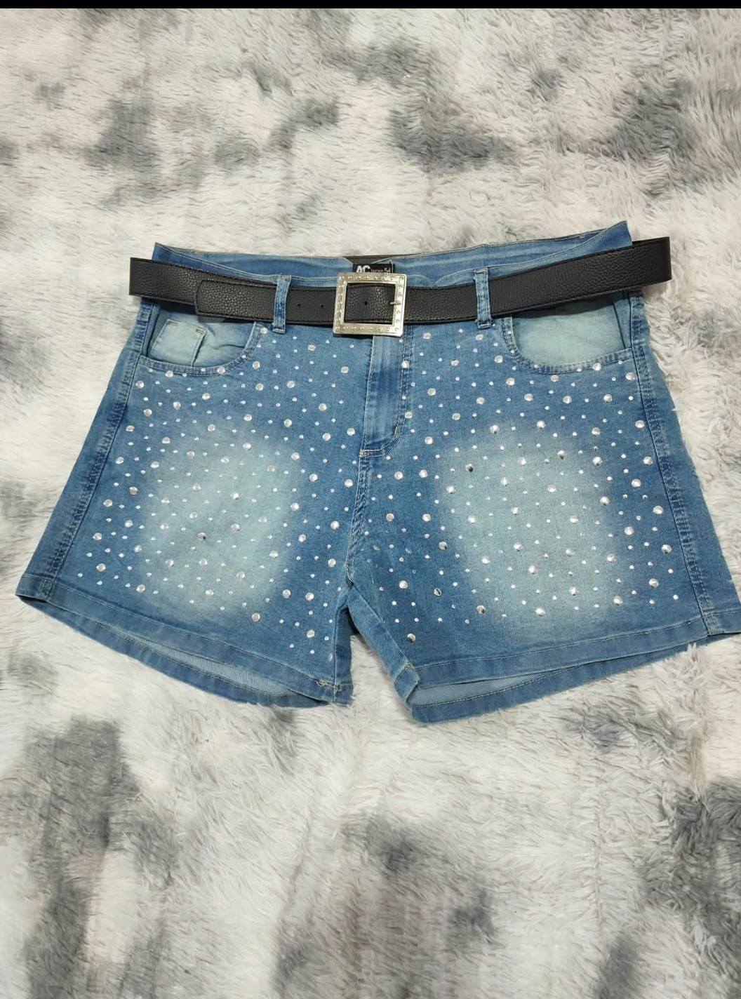 Shorts Elástisado con Tachas - Imagen 2
