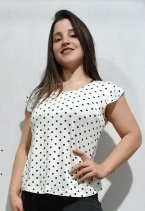 Remera con Lunares.