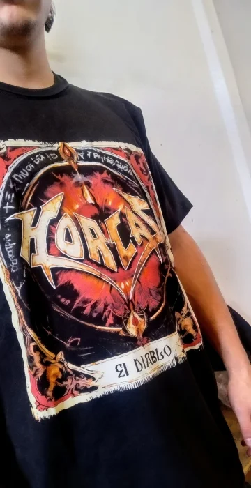 León Rock Remeras