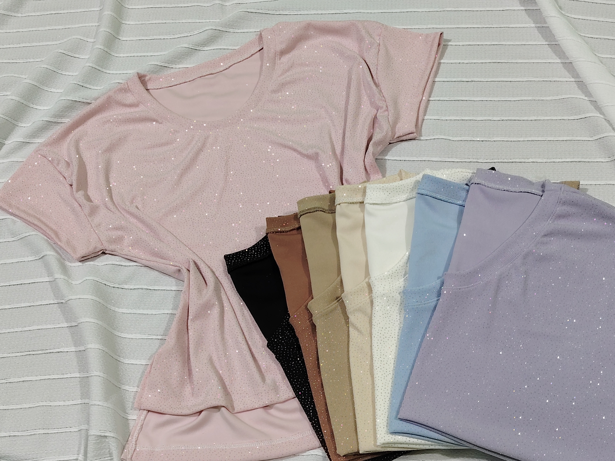 Remera con Tajo Gliter - Imagen 3
