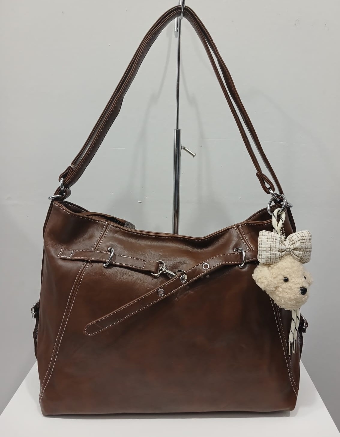 Cartera y Mochila de Eco Cuero - Imagen 2