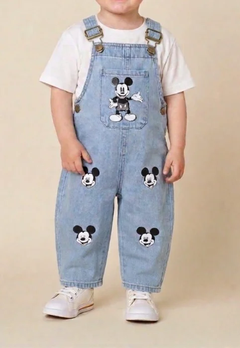 Jardinero Mickey Jean.