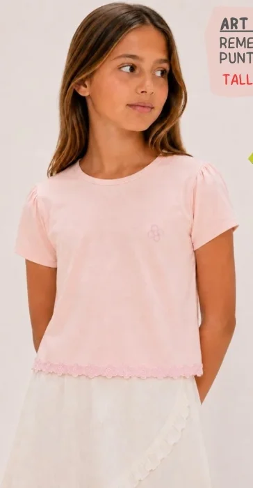 Remera Manga Princesa con Puntilla Bordada
