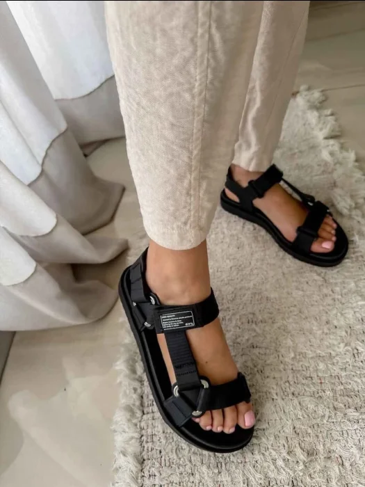 Sandalias de Goma Nara Negro con Abrojo